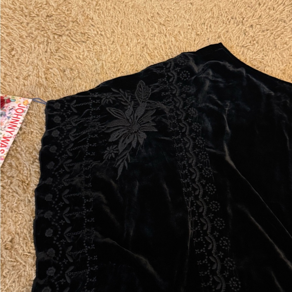 NWT Johnny Was Black Velvet Poncho Top with Floral Design - Picture 4 of 10